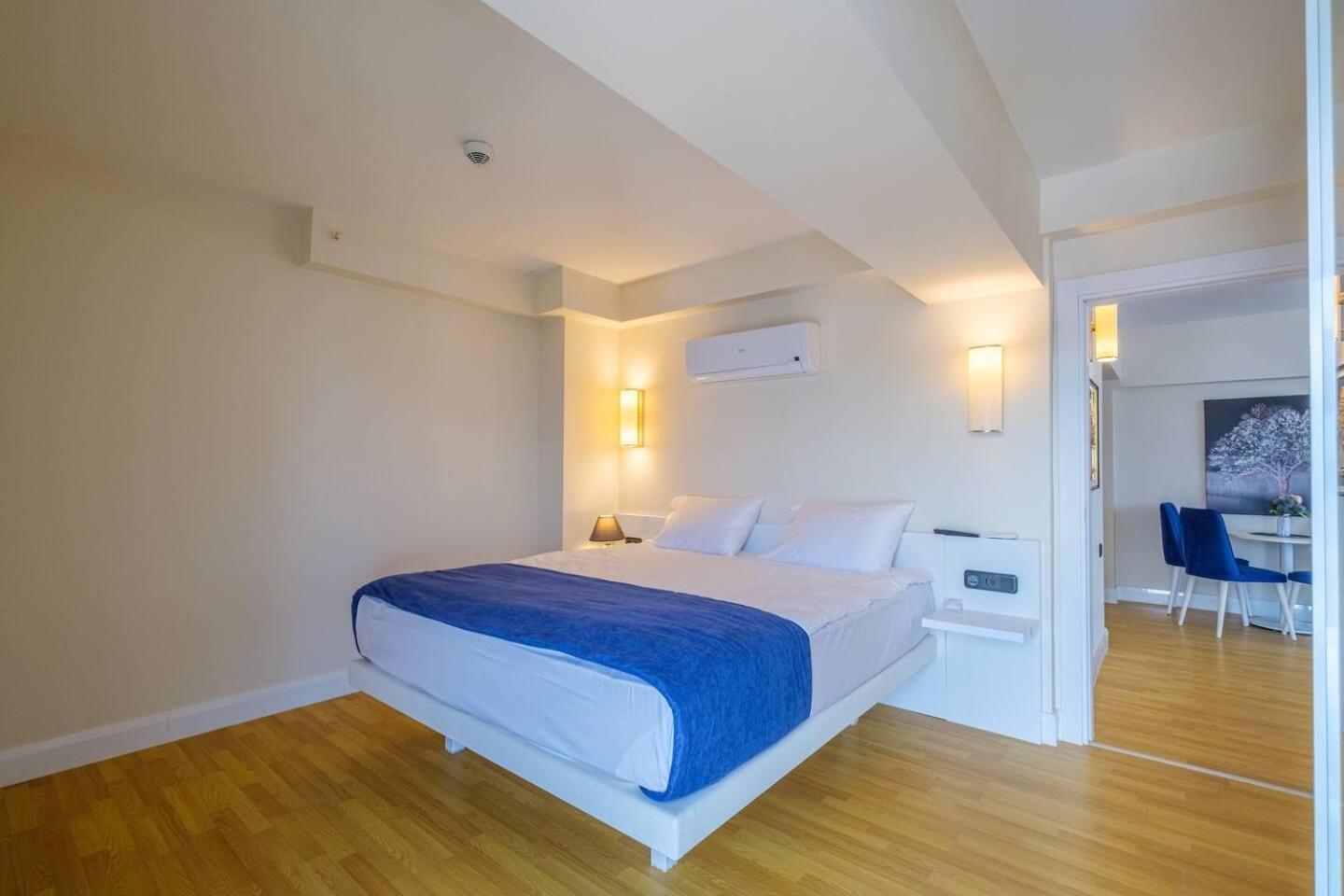 Luxury Orbi City Sea View Aparthotel Batumi Exterior photo
