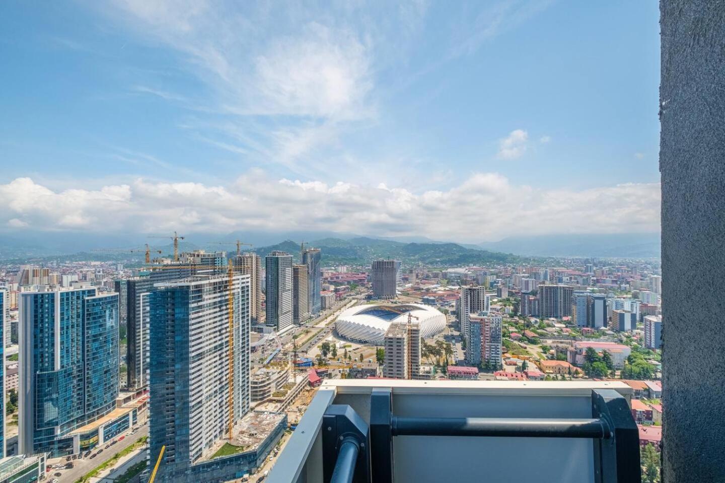 Luxury Orbi City Sea View Aparthotel Batumi Exterior photo