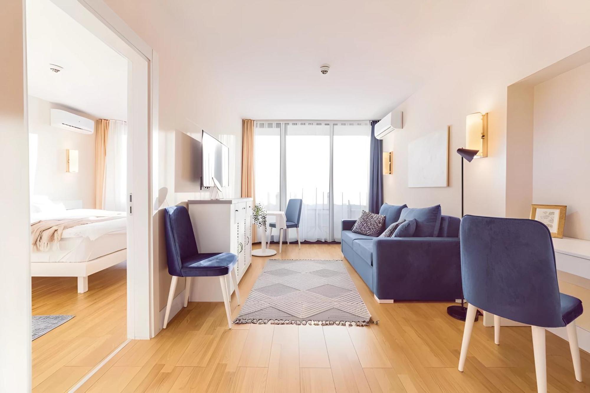 Luxury Orbi City Sea View Aparthotel Batumi Exterior photo